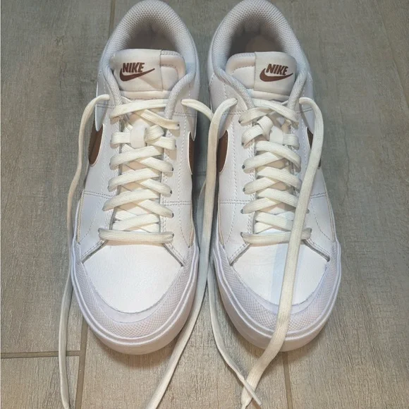 Nike Court Legacy Lift White/Tan size 8 - Picture 4 of 6